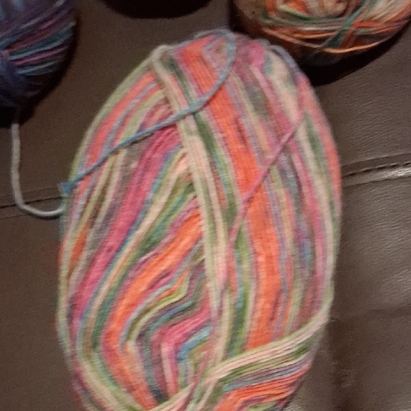 Multicolor Yarn Collection - Picture 3 of 6